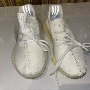 Size 6 - adidas Yeezy Boost 350 V2 Low Cream White / Triple White